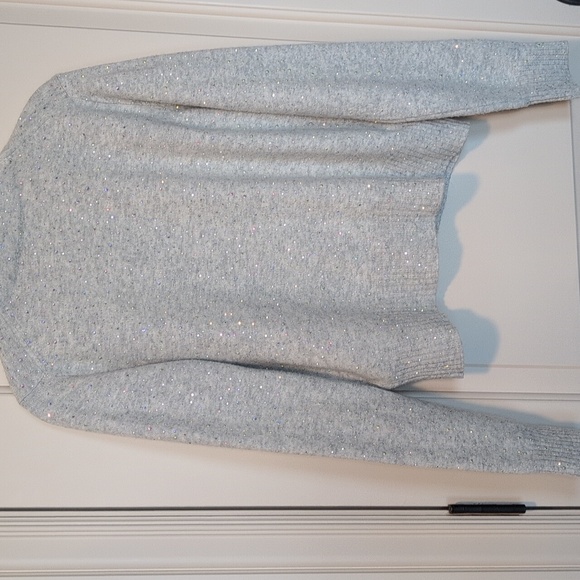 J. Crew V-neck Sparkle Cardigan in Supersoft Yarn, Heather Grey, Size M, EUC - Picture 8 of 10